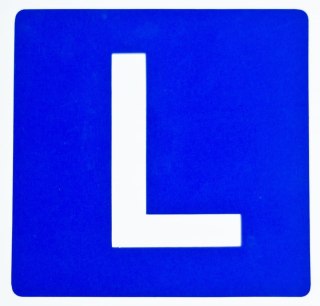Naklejka samoprzylepna "L" (30x30) na folii odblaskowej