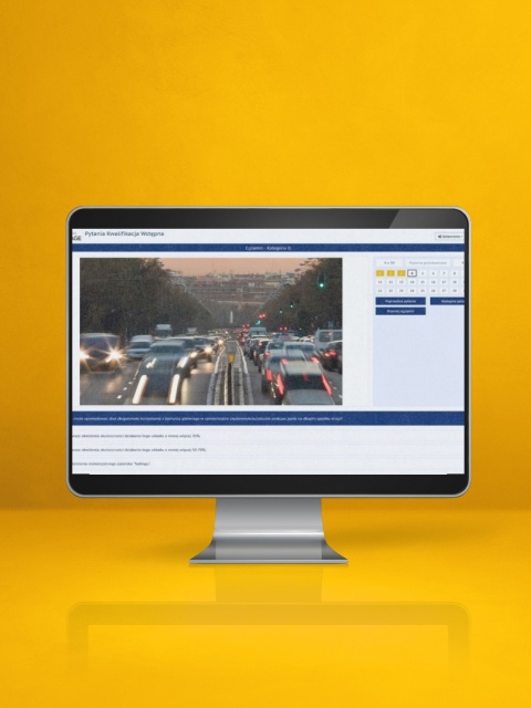 Książka "Kwalifikacja wstępna – Podręcznik kierowcy zawodowego C i D" z Testami Online