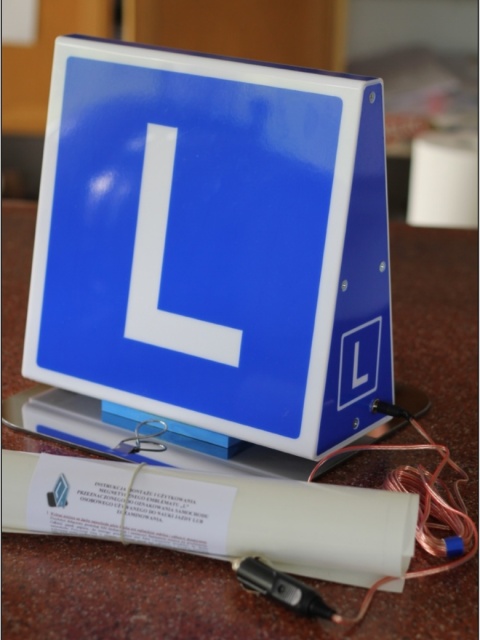 Plafon L na dach pojazd emblemat NAUKA JAZDY
